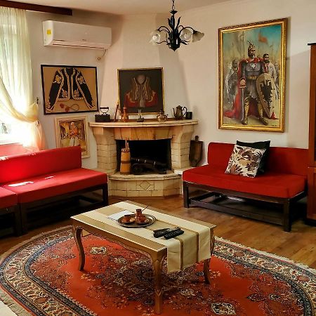 Unique Traditional House, Hosted By J&G Τίρανα Εξωτερικό φωτογραφία