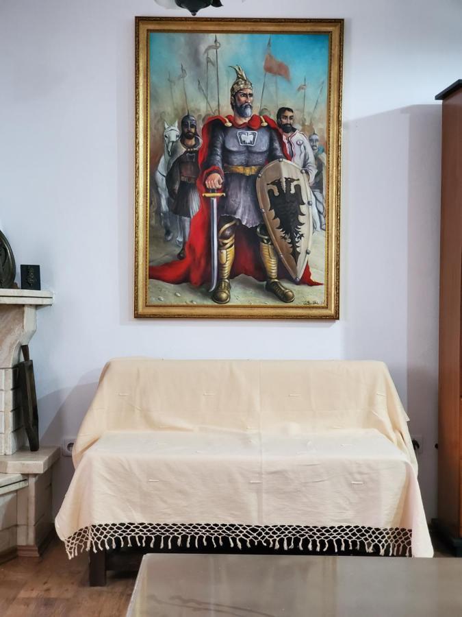 Unique Traditional House, Hosted By J&G Τίρανα Εξωτερικό φωτογραφία
