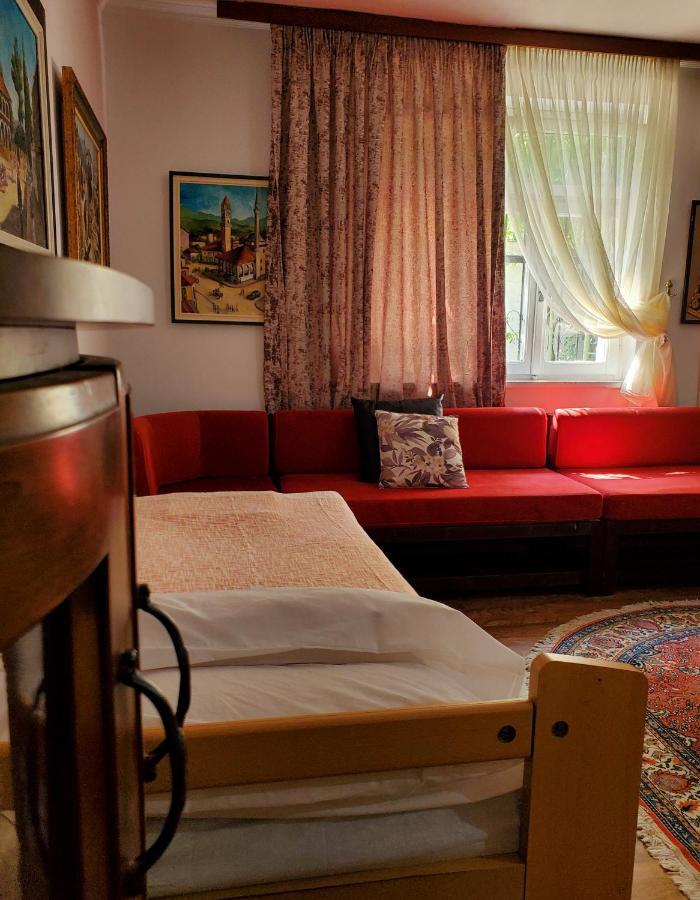 Unique Traditional House, Hosted By J&G Τίρανα Εξωτερικό φωτογραφία